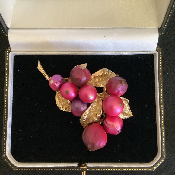 Vintage ART signed brooch & earrings sets. - Picture 7 of 12